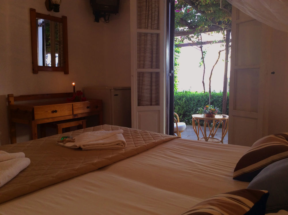 Hotel Arokaria Seaside à Ambelas Extérieur photo